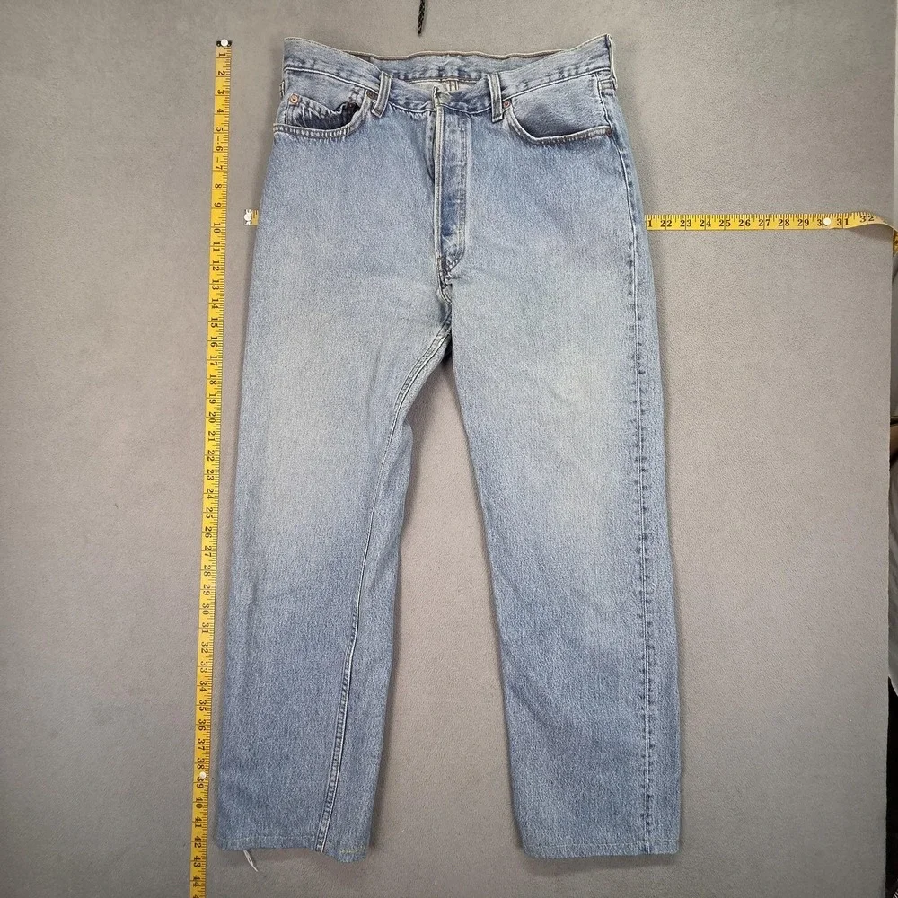 Vintage Levis 501 Jeans Mens Light Wash Straight Altered Hem USA 90s Fits 32x29